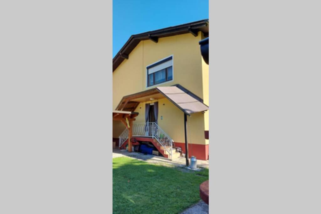 Quiet Apartment Close To Town Филах Екстериор снимка